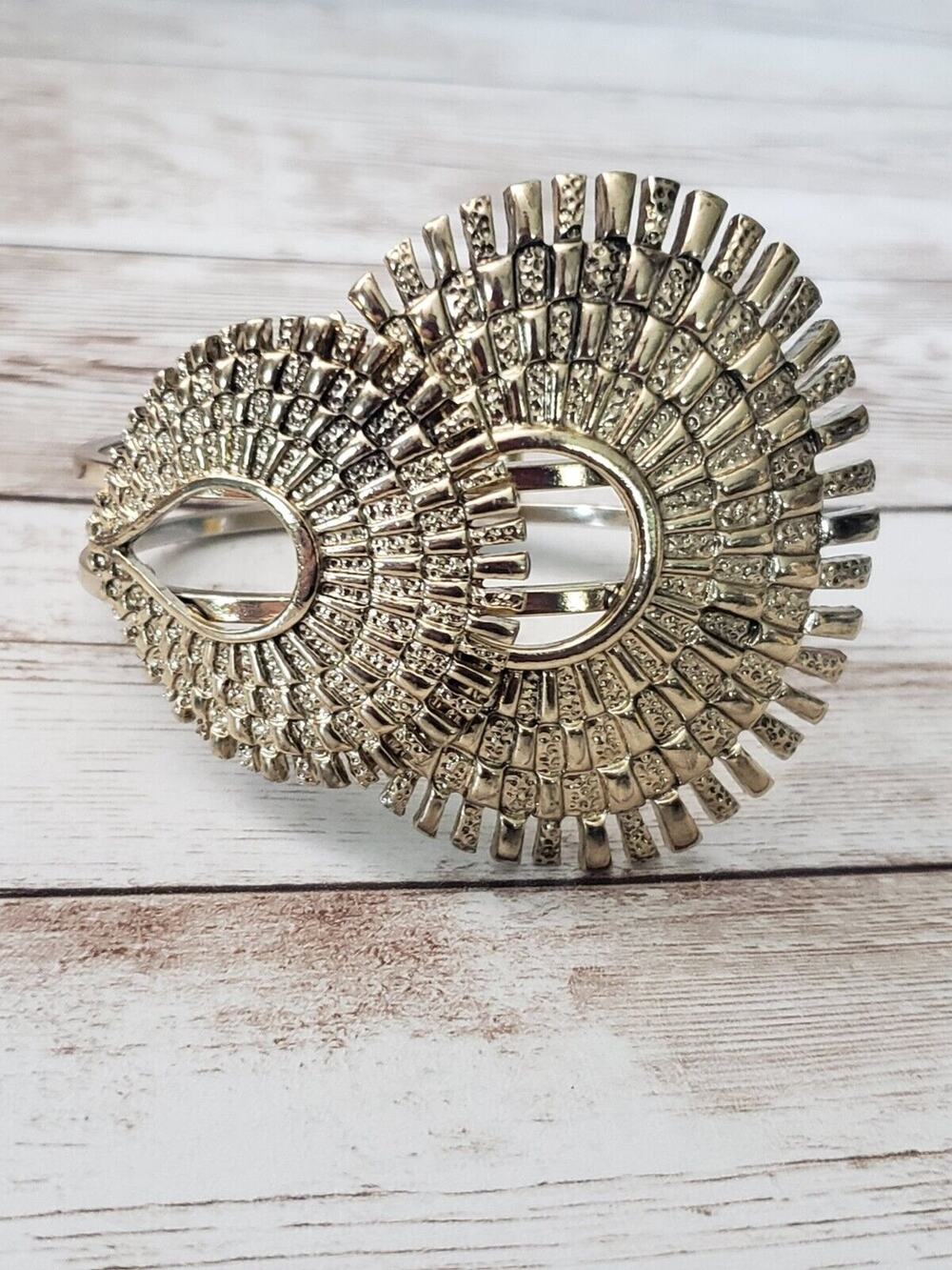 Vintage Hinged Bracelet / Bangle Gold Tone with Statement Artsy Design